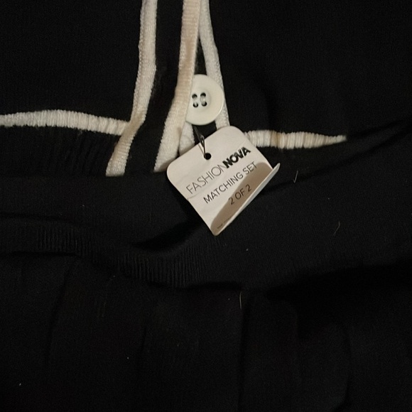 Winter set 
Fashion nova - Picture 2 of 4